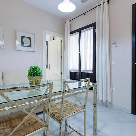 Apartment Santa Catalina Patio Andaluz 1 Moderno Seville