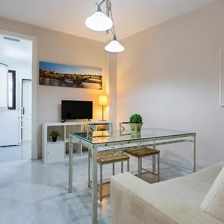 Santa Catalina Patio Andaluz 1 Moderno Apartment Seville
